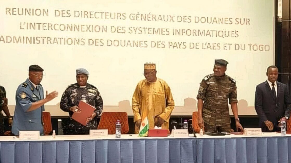 L’AES et le Togo Signent un Protocole d’Accord pour une Interconnexion Douanière